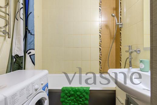 M.PIONERSKAYA, KOLOMYAZHSKY AVENUE, 34,, Saint Petersburg - apartment by the day