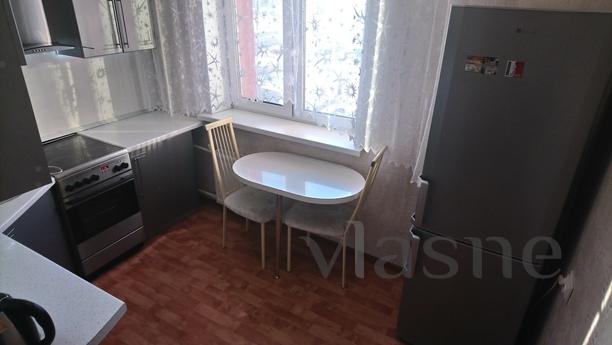 1 square district of the shopping center, Tyumen - apartment by the day