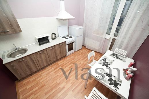 Delicious apartment in the center, cheap, Yekaterinburg - apartment by the day