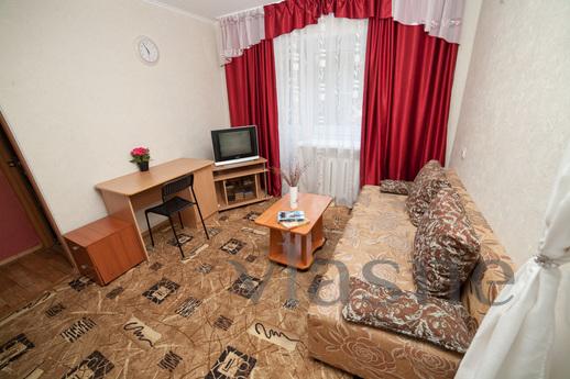 The apartment is at the railway station!, Yekaterinburg - apartment by the day