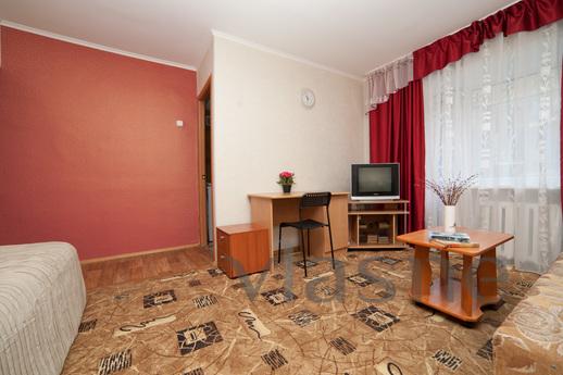 The apartment is at the railway station!, Yekaterinburg - apartment by the day