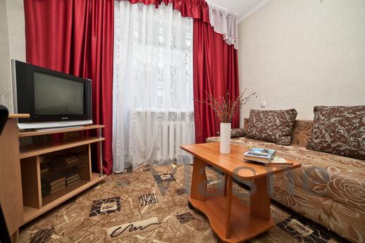 The apartment is at the railway station!, Yekaterinburg - apartment by the day