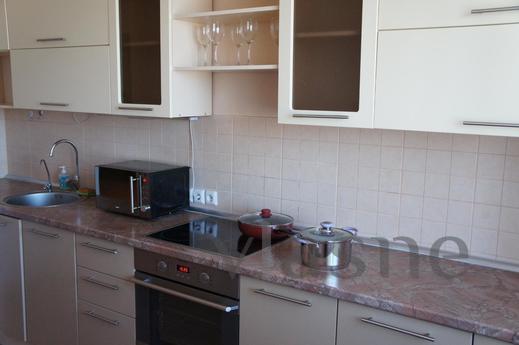 2 bedroom apartment, Irkutsk - apartment by the day