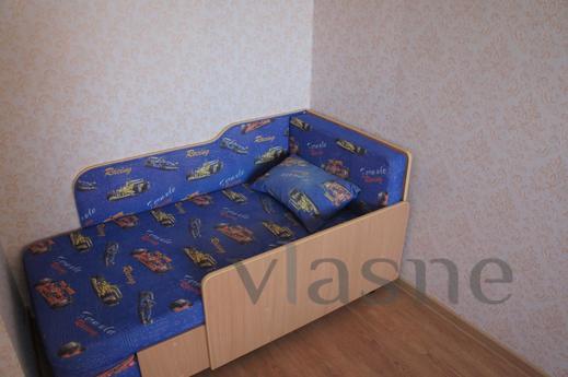 2 bedroom apartment, Irkutsk - apartment by the day