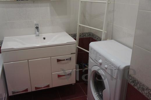 2 bedroom apartment, Irkutsk - apartment by the day