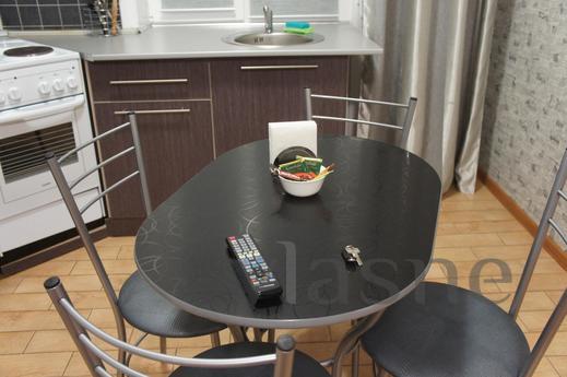 2 bedroom apartment, Irkutsk - apartment by the day
