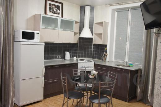 2 bedroom apartment, Irkutsk - apartment by the day