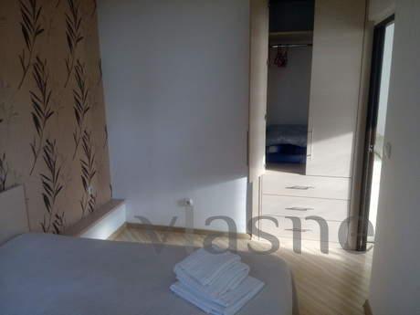 2 bedroom apartment, Irkutsk - apartment by the day