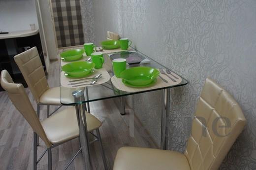 2 bedroom apartment, Irkutsk - apartment by the day