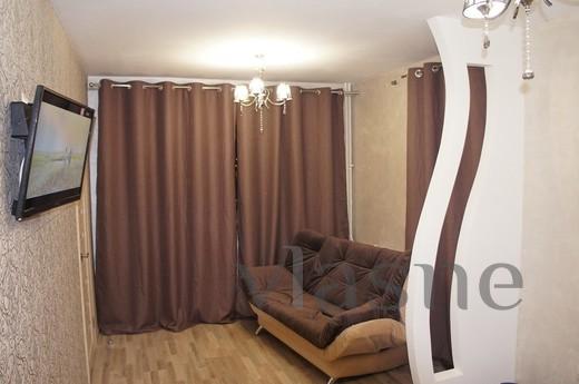 2 bedroom apartment, Irkutsk - apartment by the day