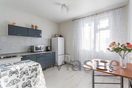 Clean and comfortable 1-kk apartment, Moscow - apartment by the day