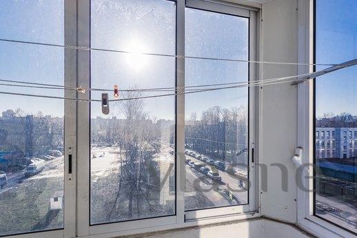Clean and comfortable 1-kk apartment, Moscow - apartment by the day