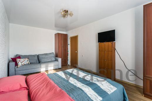 Clean and comfortable 1-kk apartment, Moscow - apartment by the day