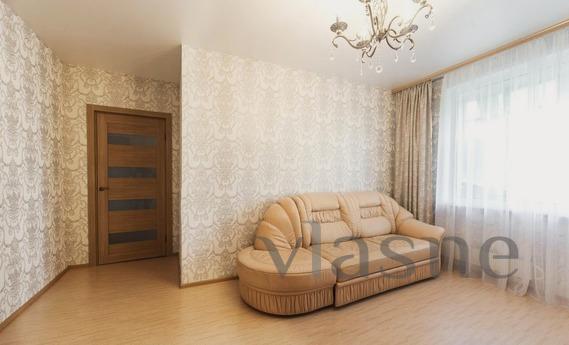 Excellent 2-kk sq. m. Academician Yangel, Moscow - apartment by the day