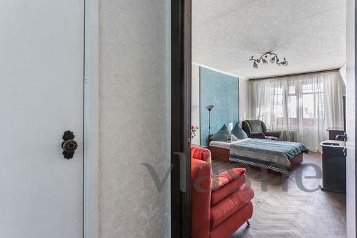 Cozy 1-kk apartment metro Skhodnenskaya, Moscow - apartment by the day