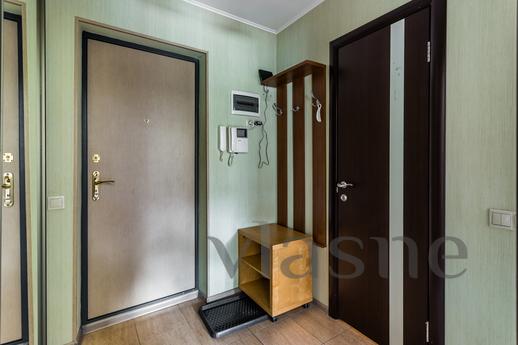 1-kk apartment with excellent renovation, Moscow - apartment by the day