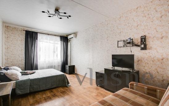 Cozy 1-kk apartment metro station Kakhov, Moscow - apartment by the day