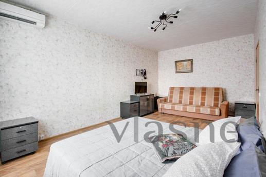Cozy 1-kk apartment metro station Kakhov, Moscow - apartment by the day