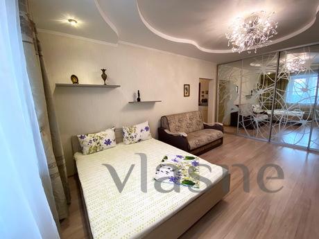 1 bedroom apartment LUX, Novosibirsk - apartment by the day