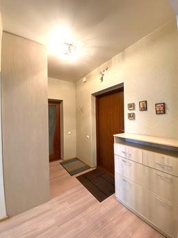 1 bedroom apartment LUX, Novosibirsk - apartment by the day