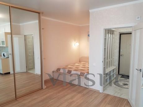 For rent studio apartment in a new build, Tyumen - apartment by the day