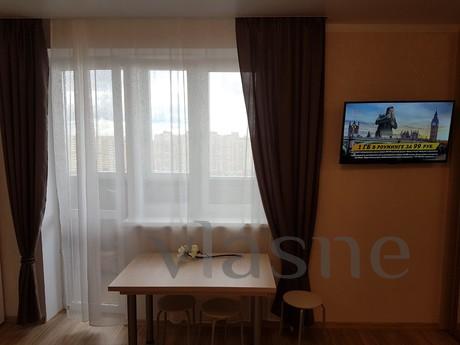 For rent studio apartment in a new build, Tyumen - apartment by the day