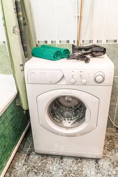Cozy apartment near the metro, Novosibirsk - apartment by the day