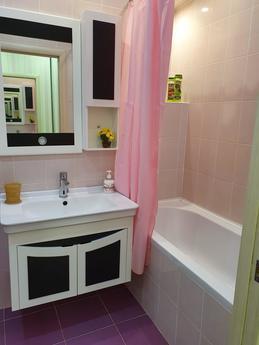 Studio near TC Aura, Surgut - apartment by the day