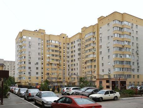 Happy house, Taganrogskiy - апартамент за нощувки
