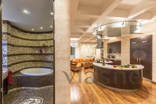 Penthouse with pool on Prospekt Mira, Moscow - apartment by the day