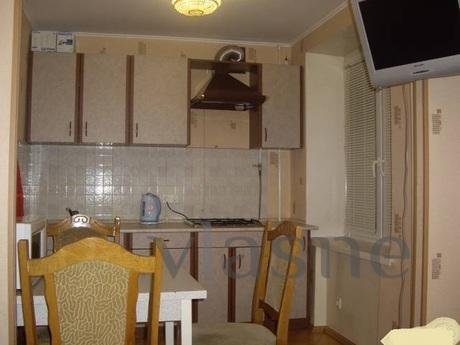 Varvara.Chistaya cozy apartment near metro.2 double bed, sof