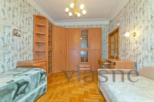 Two-bedroom apartment in the center, Saint Petersburg - apartment by the day