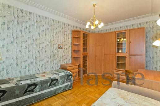 Two-bedroom apartment in the center, Saint Petersburg - apartment by the day