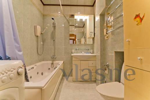 Two-bedroom apartment in the center, Saint Petersburg - apartment by the day