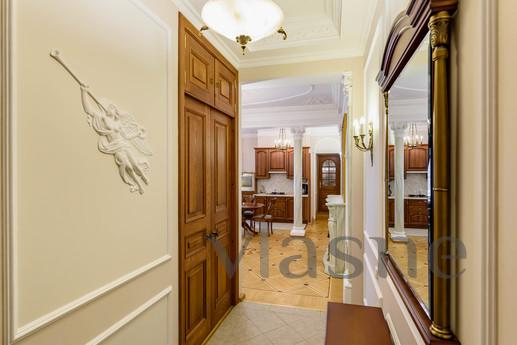 Cozy apartment in the very center, Saint Petersburg - apartment by the day