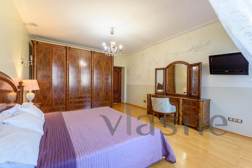 VIP apartment on Mayakovsky, Saint Petersburg - apartment by the day