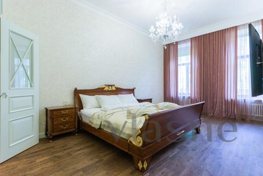 Luxury apartment with garden view, Saint Petersburg - apartment by the day