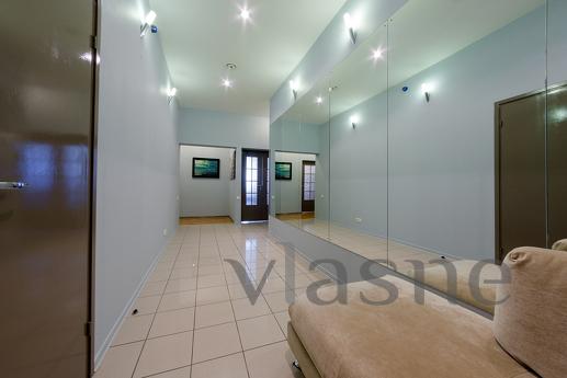 hth24 apartmeпts, parking, Nevsky pr., Saint Petersburg - apartment by the day