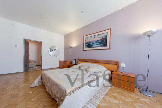 hth24 apartmeпts, parking, Nevsky pr., Saint Petersburg - apartment by the day