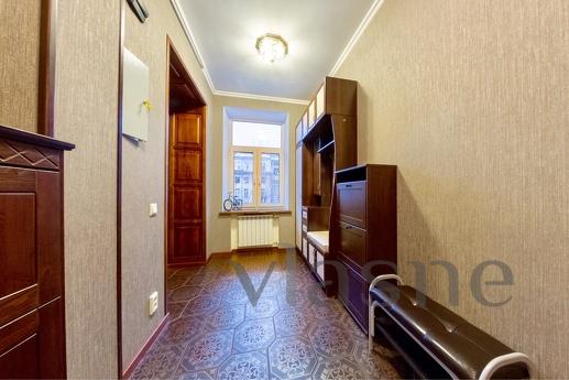 4 bedroom apartment Vladimirsky Prospekt, Saint Petersburg - apartment by the day