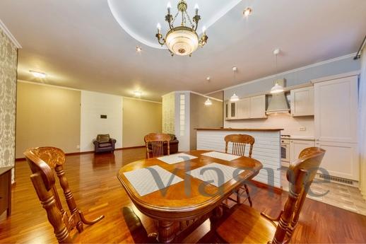 4 bedroom apartment Vladimirsky Prospekt, Saint Petersburg - apartment by the day
