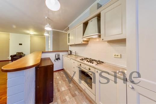 4 bedroom apartment Vladimirsky Prospekt, Saint Petersburg - apartment by the day