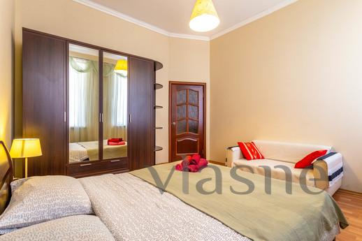4-room apartment on Nevsky prospect 106, Saint Petersburg - apartment by the day
