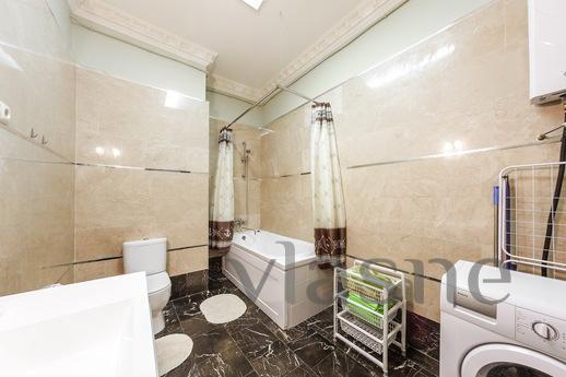 Elegant apartment on Nevsky 81, Saint Petersburg - apartment by the day