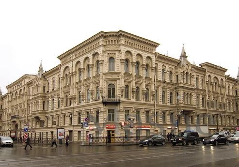 A huge bright apartment on Pestel, 14, Saint Petersburg - apartment by the day