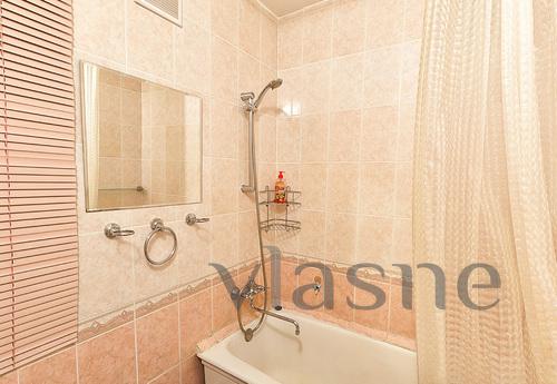 One bedroom apartment on the subway line, Novosibirsk - apartment by the day