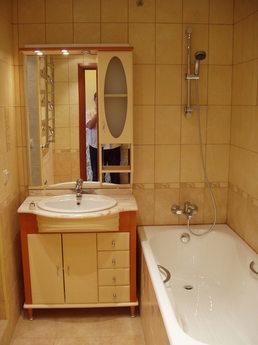 For rent fully furnished 1-bedroom apartment in a new house 