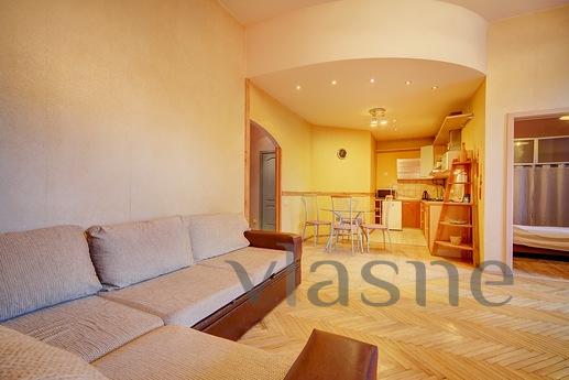 2 bedroom apartment in center, Saint Petersburg - apartment by the day
