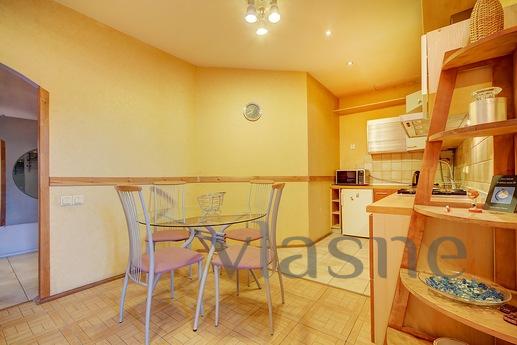 2 bedroom apartment in center, Saint Petersburg - apartment by the day