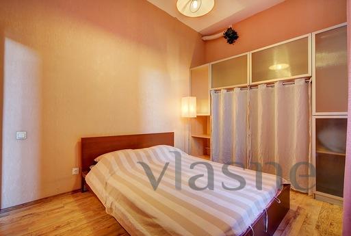 2 bedroom apartment in center, Saint Petersburg - apartment by the day